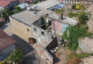 Ruína Em São Cosme Do Vale