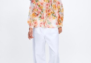 Blusa floral Zara