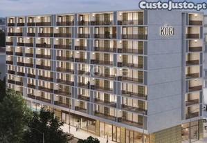 Apartamento T0 Com Varanda Em Vila Nova De Gaia