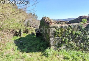 Moradia Para Restauro - Ribeira Do Neiva