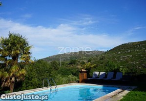 Duas Moradias C/ Piscina E Vista Deslumbrante |...