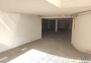 Parque de Estacionamento / Garagem / Box em Setúba