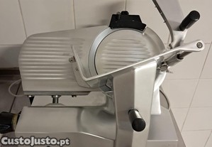 Fatiadora Profissional Elétrica em INOX - 500  (negociável)