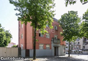 Apartamento T3 Metro Faria Guimarâes