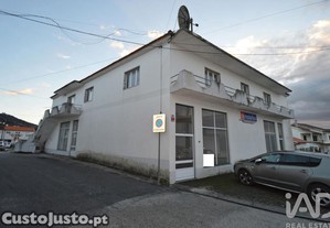 Loja / Estabelecimento Comercial em Espinhal de 436,00 m�