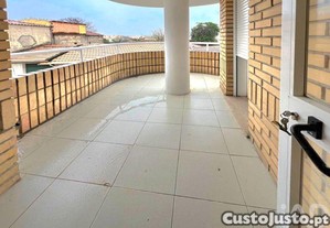 Apartamento T2 em Rio Tinto de 80 m²