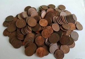 Lote com 245 moedas de 50 centavos em bronze.