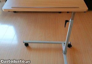 Mesa Auxiliar de Cama ou Sof Mobiclinic Ajustvel em Ao e Madeira