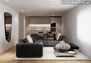 T1 Com Varanda Em Leça Do Balio