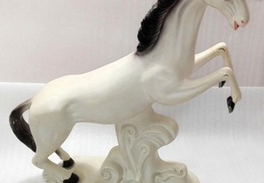 Cavalo rampante (vintage)