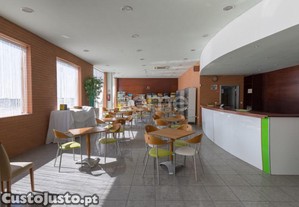 Espaço Comercial De Grande Dimensão Na Ericeira
