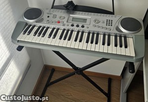 Orgo eltrico Medeli MC49A