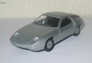 Porsche 928 (Solido)