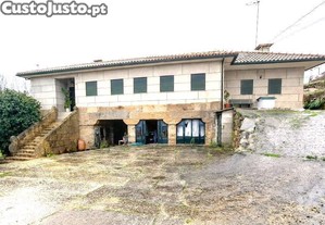 Quinta T4 em Fafe de 200 m²