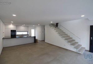 Casa / Villa T4 em Setúbal de 155,00 m²