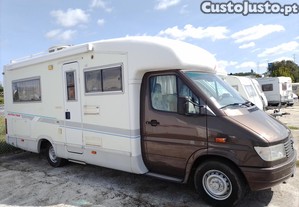 Autocaravana Mercedes 312D Autostar com MUDANÇAS AUTOMÁTICAS