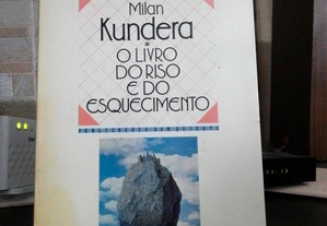 O Livro do Riso e do Esquecimento de Milan Kundera - Publicações Dom Quixote