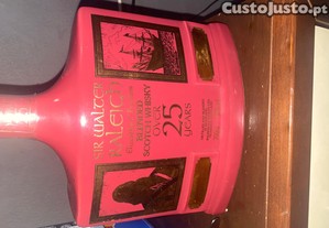 Garrafa whisky Sir Walter Raleigh