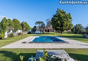 Quinta Exclusiva Com Moradia T4 E Vinha A 1Km...