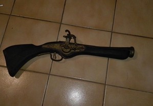 Pistola antiga de decoração