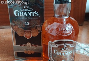 Garrafa Whisky Grants 15 Anos