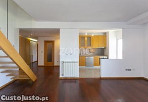T4 Duplex Com Terraço E Vistas Até Ao Mar