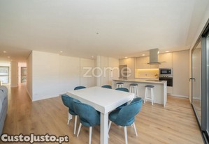 Apartamento T3 Com Garagem Para 2 Carros No...