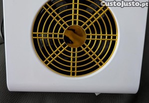 Forno de unhas/ aspirador