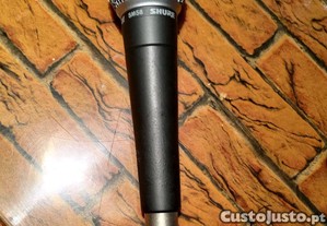 Lendário microfone Shure M58