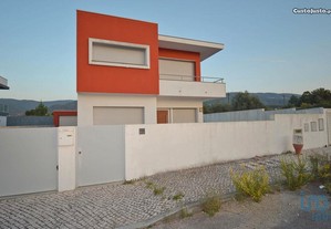 Casa T3 em Coimbra de 260,00 m²