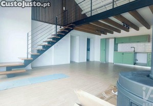 Casa tradicional T4 em Fornelos e Queijada de 128,00 m²