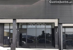 Loja Com Mezanino Para Comércio E Serviços No...