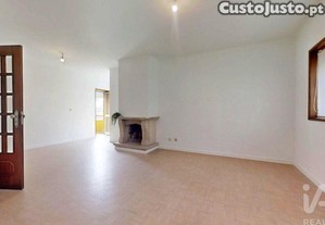 Apartamento T3 em São Mamede de Infesta e Senhora da Hora de 122 m²