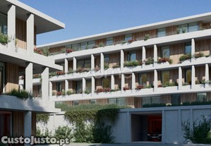 Apartamento T4 Novo - Antas, Porto