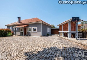 Quinta T7 em Cambeses de 593,00 m²