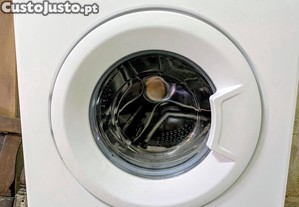 Máquina de lavar roupa
