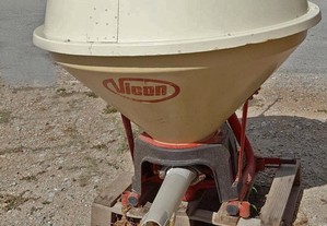 Distribuidor de adubo / fertilizantes 450 litros
