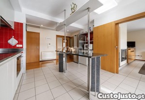 Moradia Individual C/ Piscina Em Tenões!