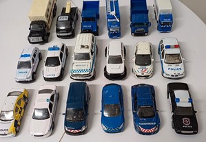 Carros e camiões da policia á escala 1/48 e 1/50 18 unidades
