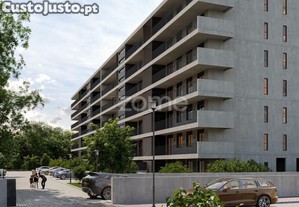 Apartamento T3 Com Suíte E Varanda Localizado...