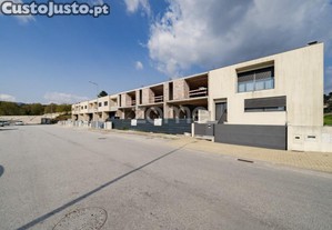 Moradia Nova T3 No Centro Da Póvoa De Lanhoso!