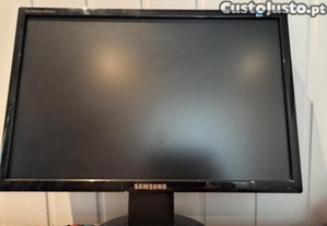 Monitor marca Samsung modelo 943 NWX