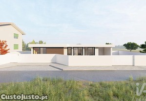 Terreno para construção T3 em Amor de 164,00 m²