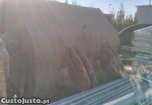 Balde para P� Carregadora Volvo L160