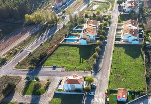 Terreno Urbano com 319m²