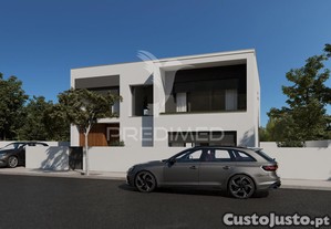 Moradia de luxo l com piscina   elegncia e modernidade em cada detalhe