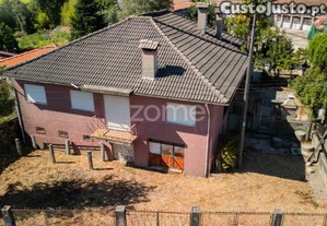 Moradia Individual T4 Com Área Total De 625 M2...