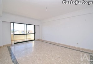 Apartamento T2 em Agualva e Mira-Sintra