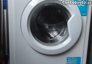 Maquina lavar roupa Indesit