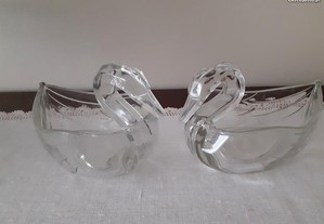 2 Taças cisnes em vidro